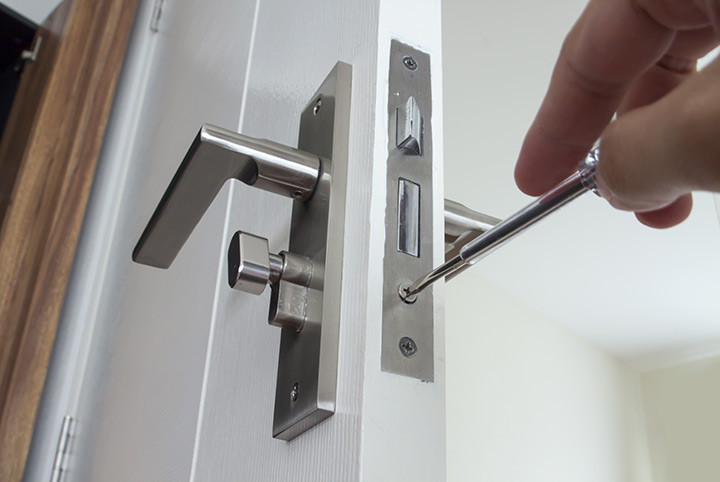 Our local locksmiths are able to repair and install door locks for properties in Cottingham and the local area.